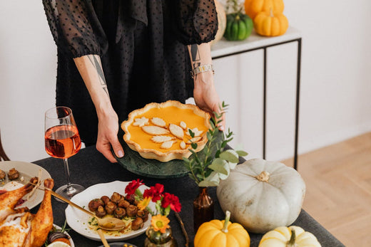 How to DIY a Stunning Thanksgiving Tablescape